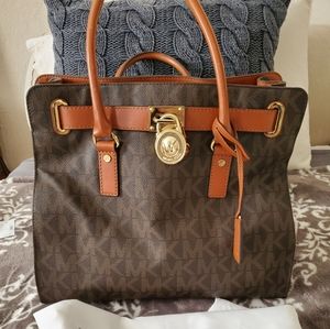Michael Kors Hamilton Logo Tote